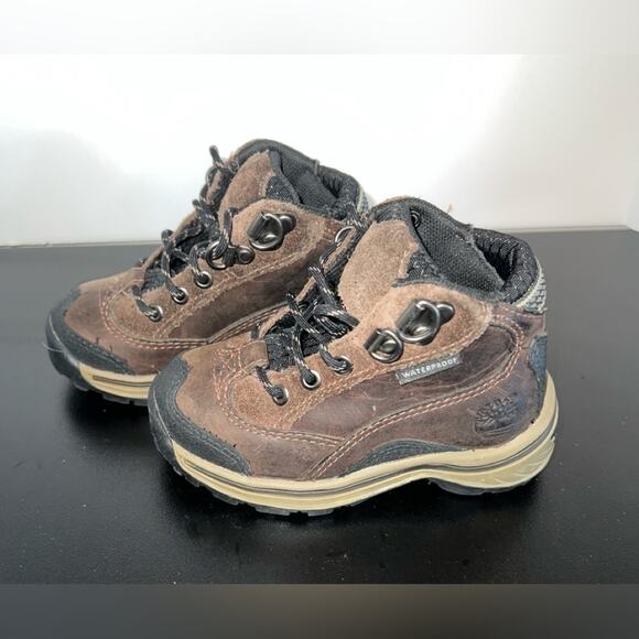 TIMBERLAND KIDS LEATHER BOOT SIZE 5 - Picture 1 of 5
